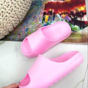 Тапки женские Adidas Yeezy Slide Bone White,розовые