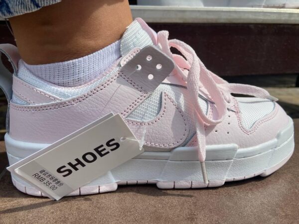 Женские кроссовки  NIKE DUNK , натуральная кожа , белые с розовыми вставками