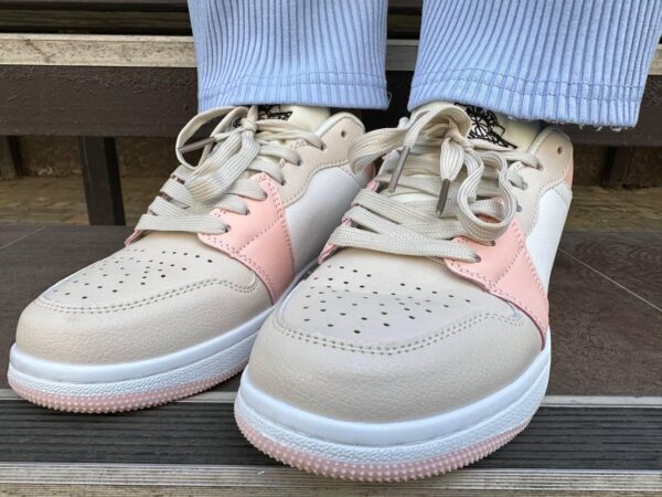 Женские кроссовки Ok-ShoesB918-7 Бежевые с розовыми вставками