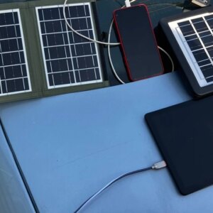 Зарядное устройство Cclamp CL-670 с солнечной панелью 7W USB