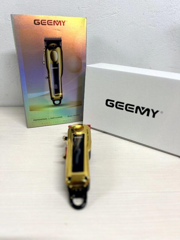 Машинка для стрижки волос Geemy GM-8015 вибрационная с насадками 3-6-10-13 мм