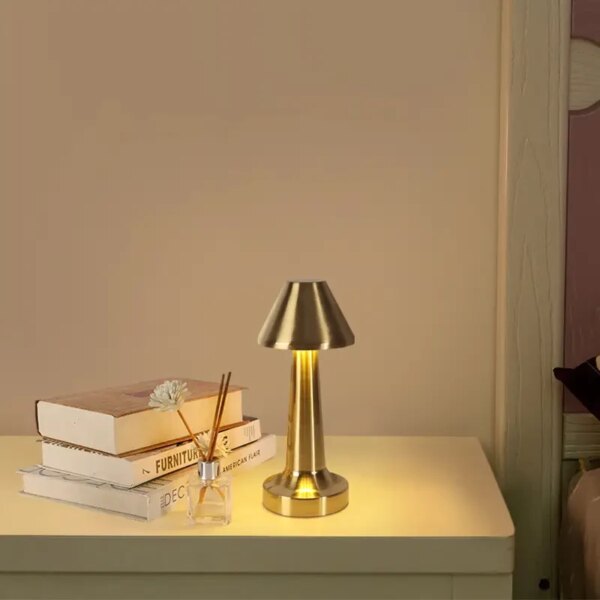 Настольная лампа металлическая с аккумулятором Table Lamp Настольная сенсорная LED лампа